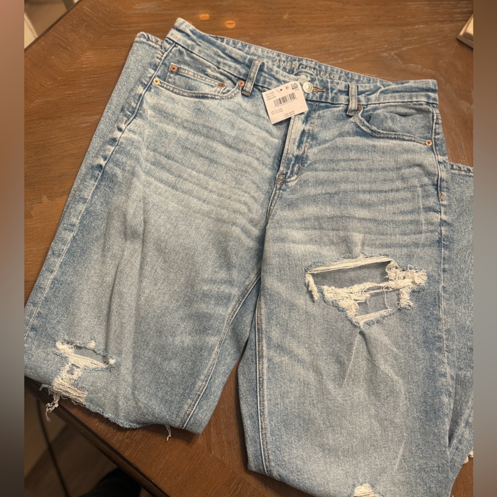 NWT - American Eagle - Stretch Curvy Straight-Leg Jeans
